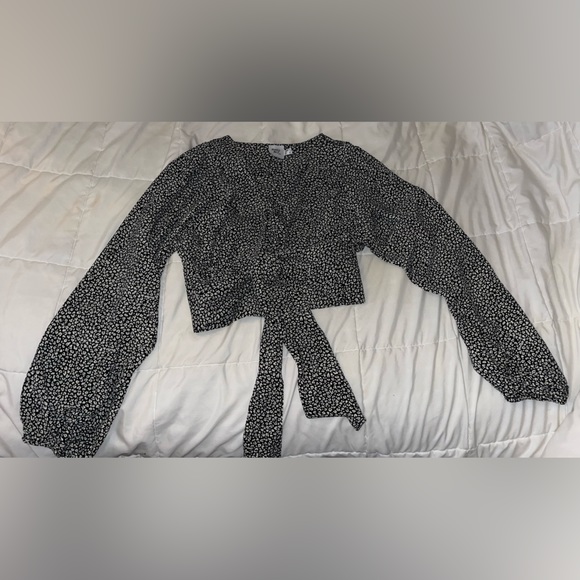 princess polly tie top - Picture 4 of 6